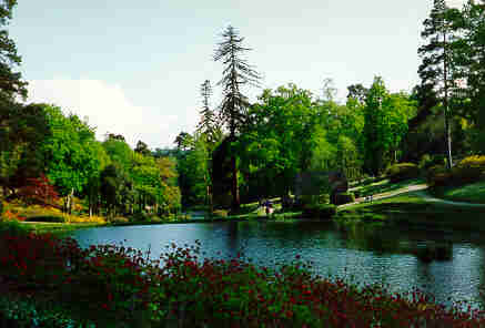 Leonardslee Lakes